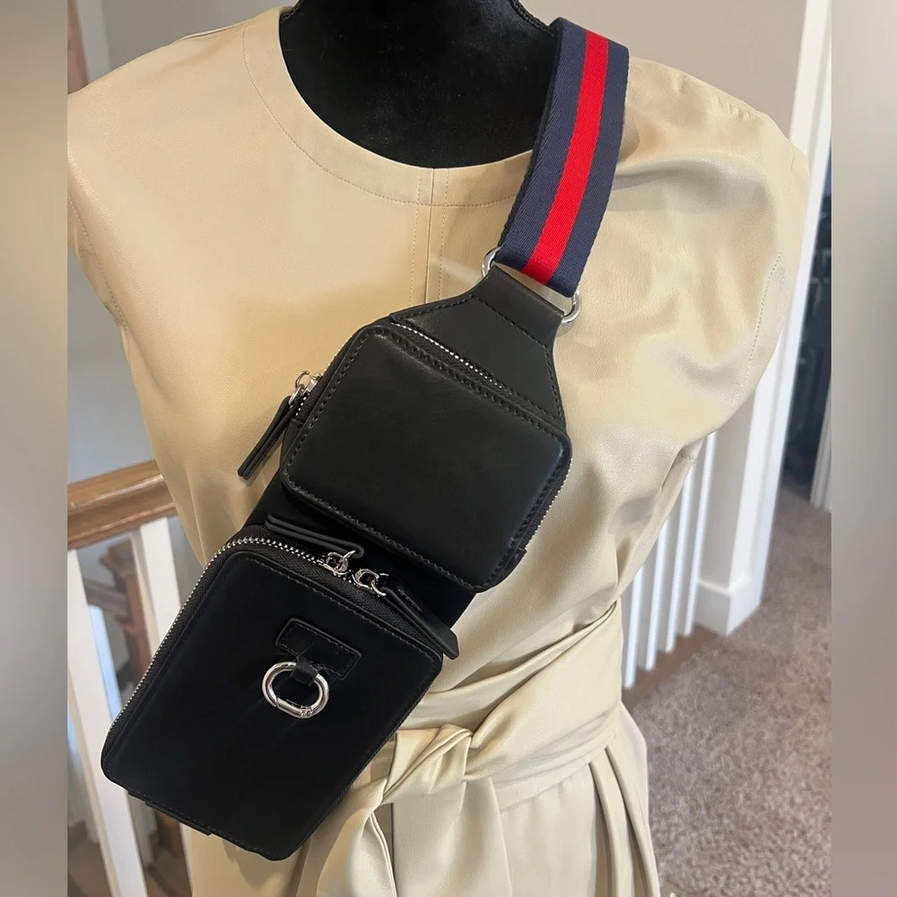 Hook & Strap Crossbody Carryall - Picture 4 of 8